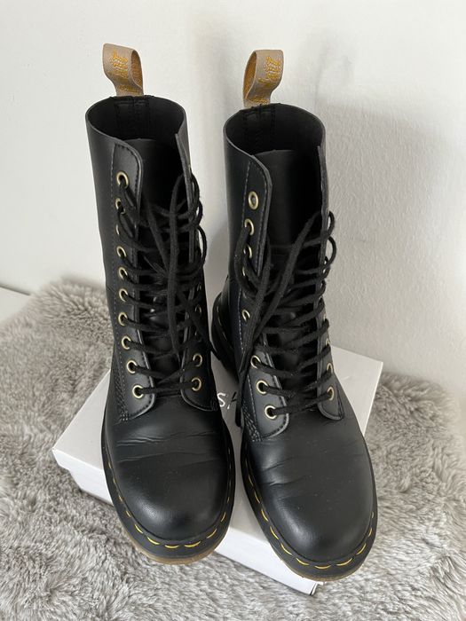Oryginalne glany Dr. Martens martensy z ekoskóry czarne