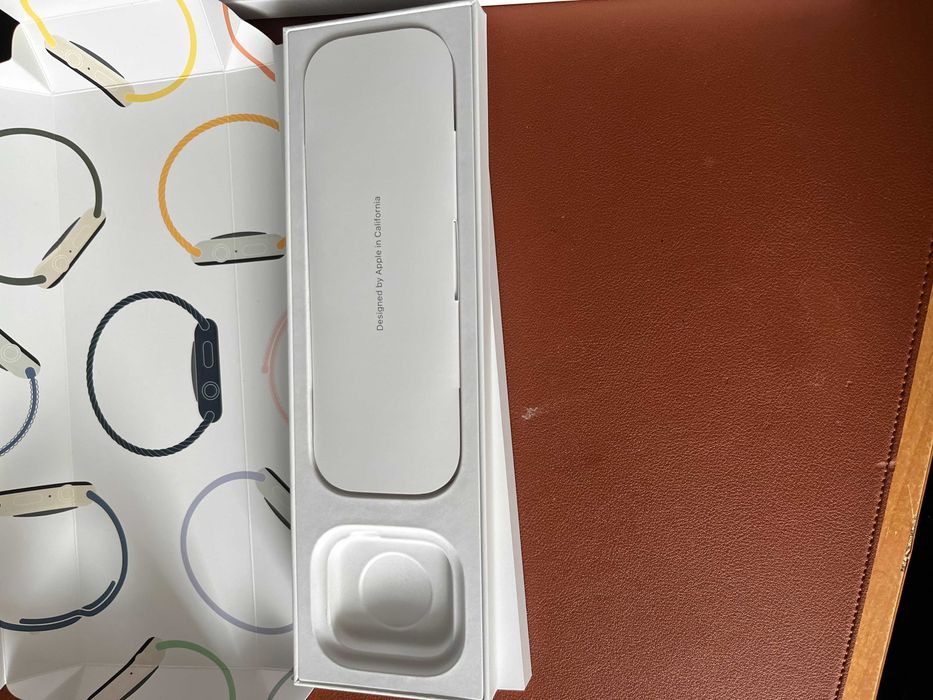 Apple Watch SE 2 gen. 44 mm Północ (Midnight) + Pełny zestaw (Pudełko, Ładowarka)