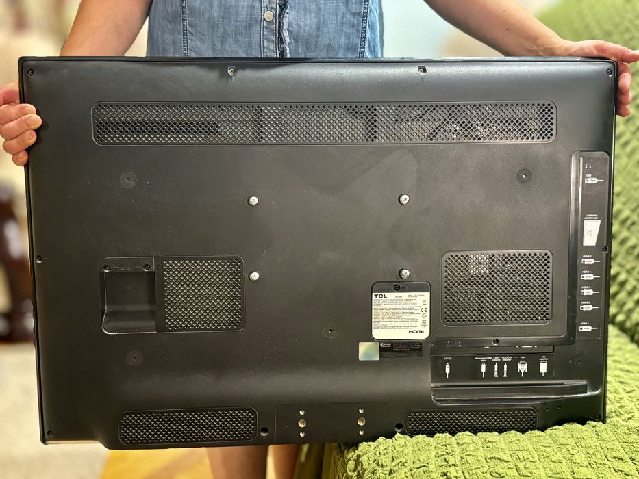 Продам рідкокристалічний LED-телевізор TCL 32L55H, 32”