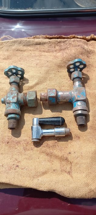 Крани газові різні.