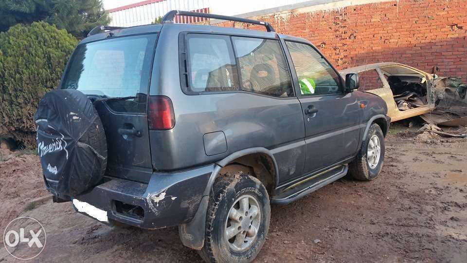 Nissan terrano ford maverick