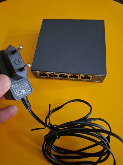 Switch TP-Link TL-SG105S 5 Portas 10/100/1000Mbps