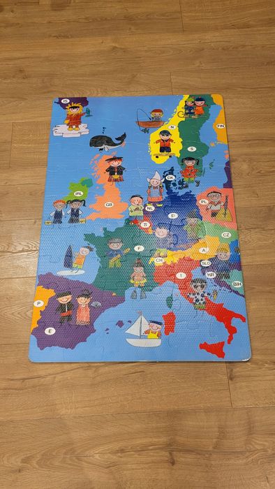 Mata piankowa z mapą europy smyk