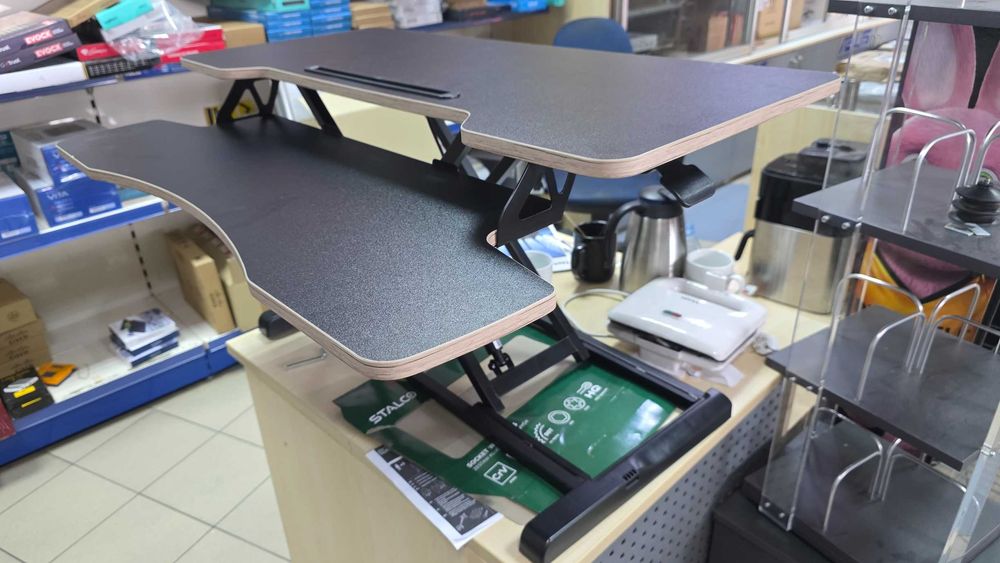 Stolik regulowany pod laptopa lub tablet