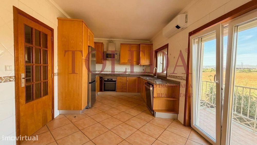 Moradia T3+1 com Terraço e Garagem