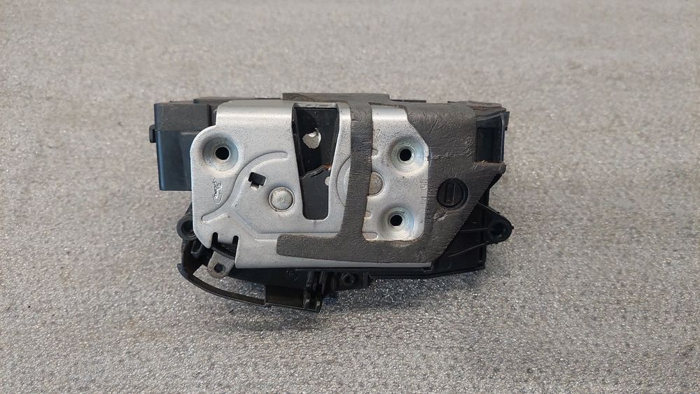 Fechadura / fecho porta trás direito FORD Fiesta VI (CB1, CCN)