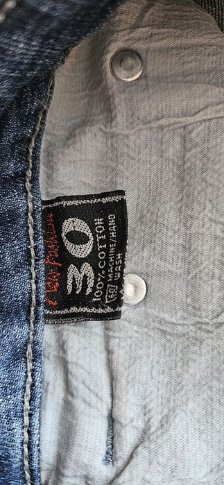 Jeansy damskie przecierane