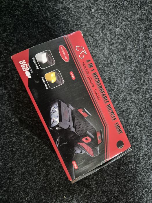 Lanterna/Luz Recarregável 4 em 1 com Suporte para Telemóvel