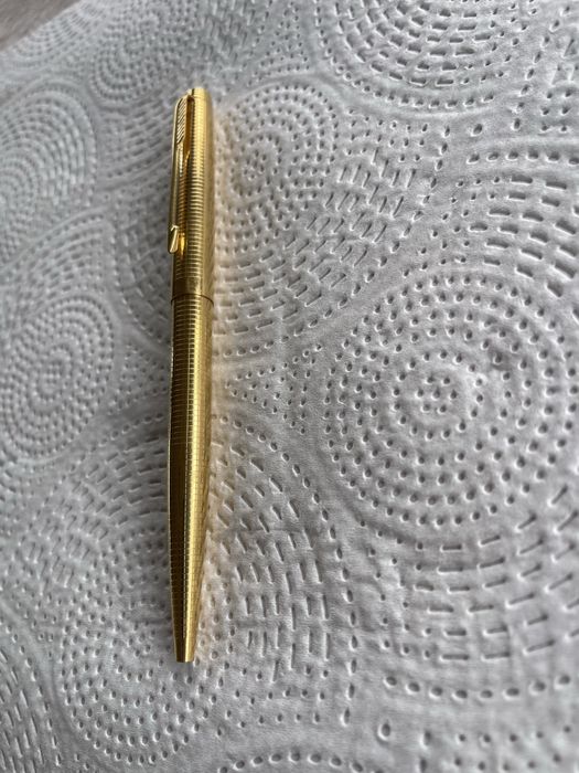 Caneta esferográfica PARKER 75 INSIGNIA 14 k GOLD FILLED- VINTAGE USA.
