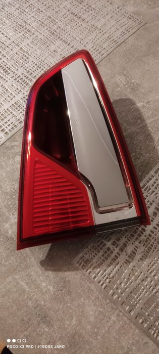 KLAMKA lampa prawa  od 17 r wersja USA  FORD EcoSport