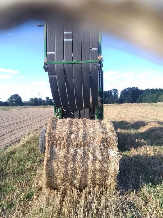 Prasa John Deere 550