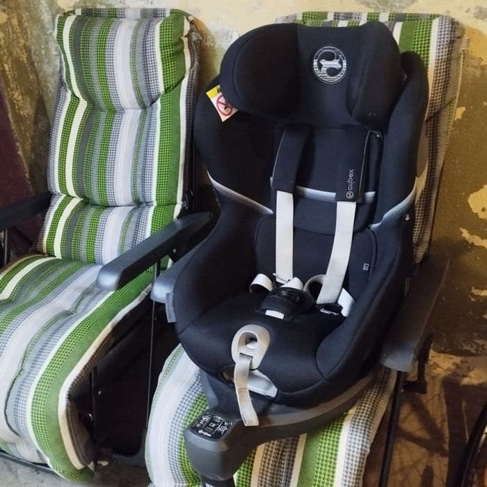 Fotelik samochodowy Cybex Sirona SX2 i-Size deep Black
