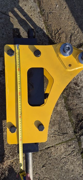 Młot hydrauliczny wybużeniowy do mini koparki