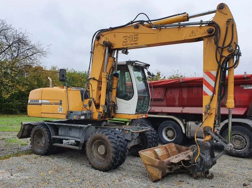 Liebherr A316 запчасти 900 904 912 914 312 316 318