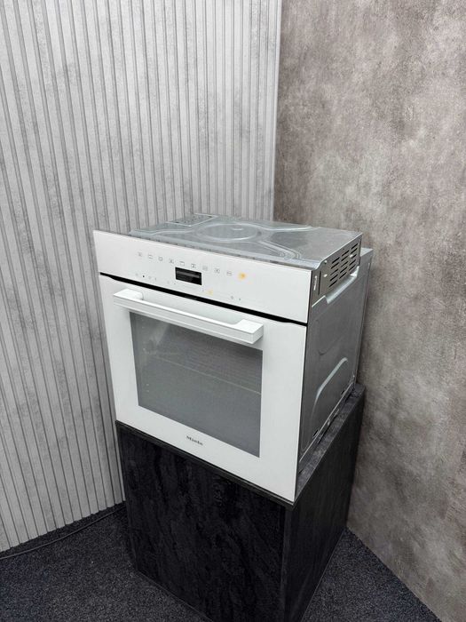 Духова шафа Miele H 7460 BP / Піроліз / українська мова / сенсорний екран / духовка міле, міллє, гарантія