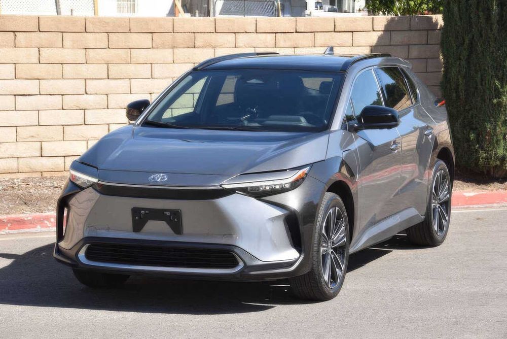 Toyota BZ4X      2023