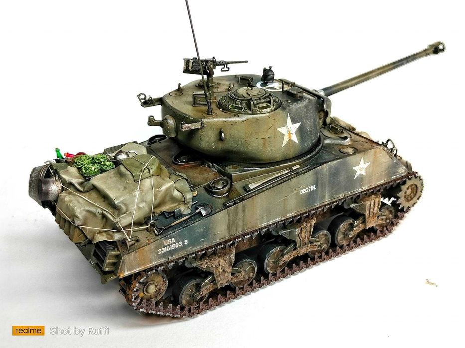 Sherman M4A3 1/35 Zvezda