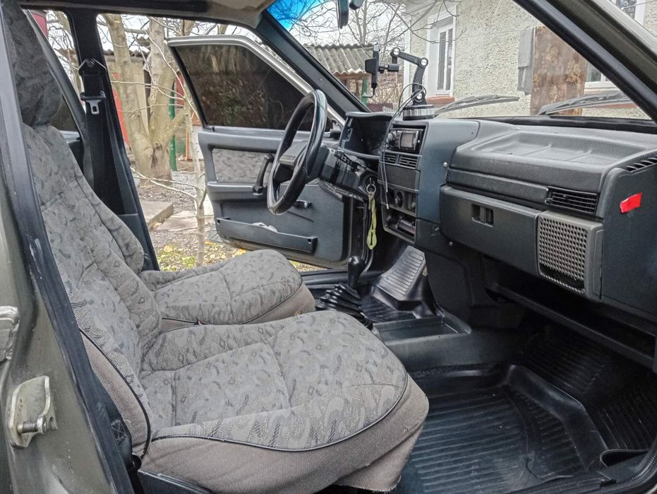 Продам ваз 21099 машина на ходу сів поїхав свіжа страховка