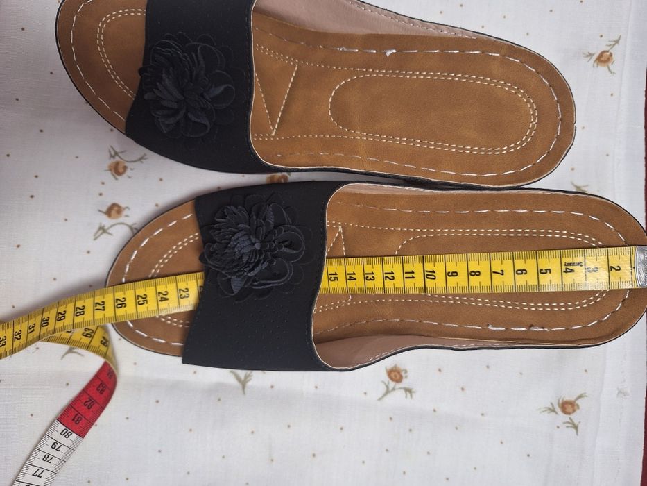 Damskie klapki czarne, wkładka 26cm