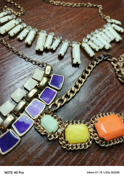 Zestaw naszyjników vintage