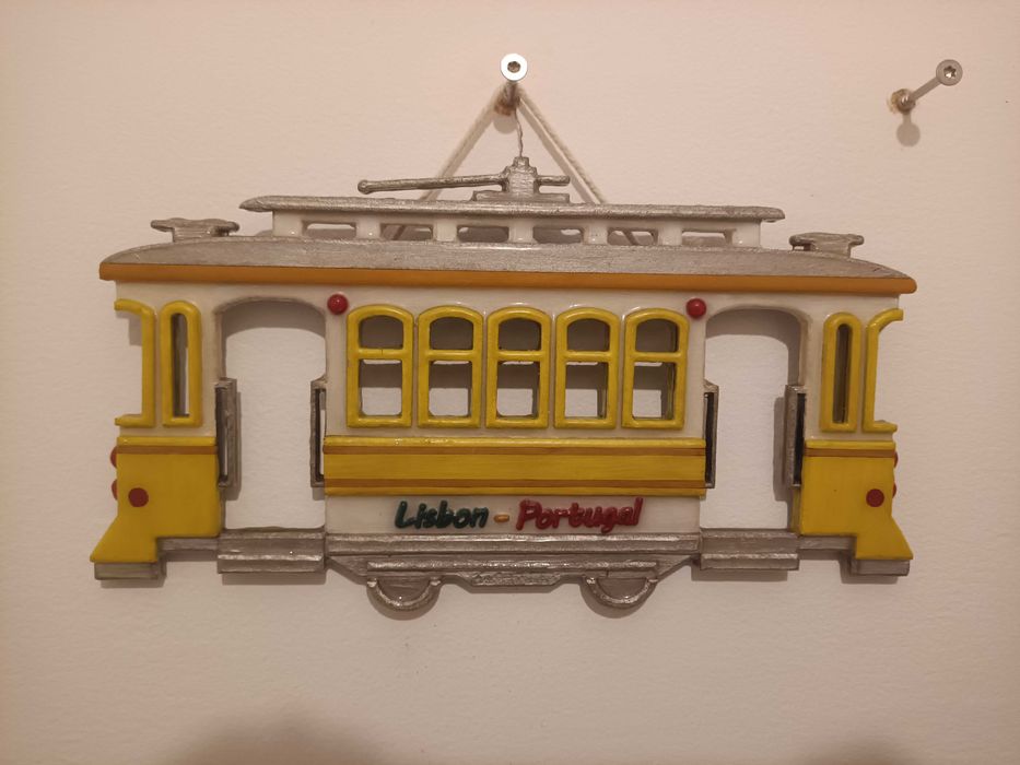 Funicular em Madeira e Resina – Artesanal