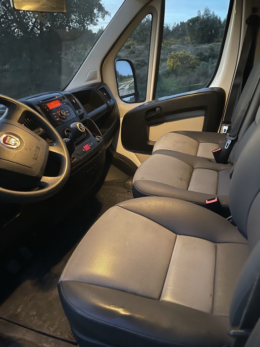 - 7 Lugares.-  Fiat Ducato Maxi 3.0 d  180 Multijet Apenas 168000 kms)