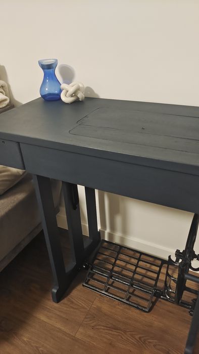 Maszyna do szycia Łucznik, stolik, konsola