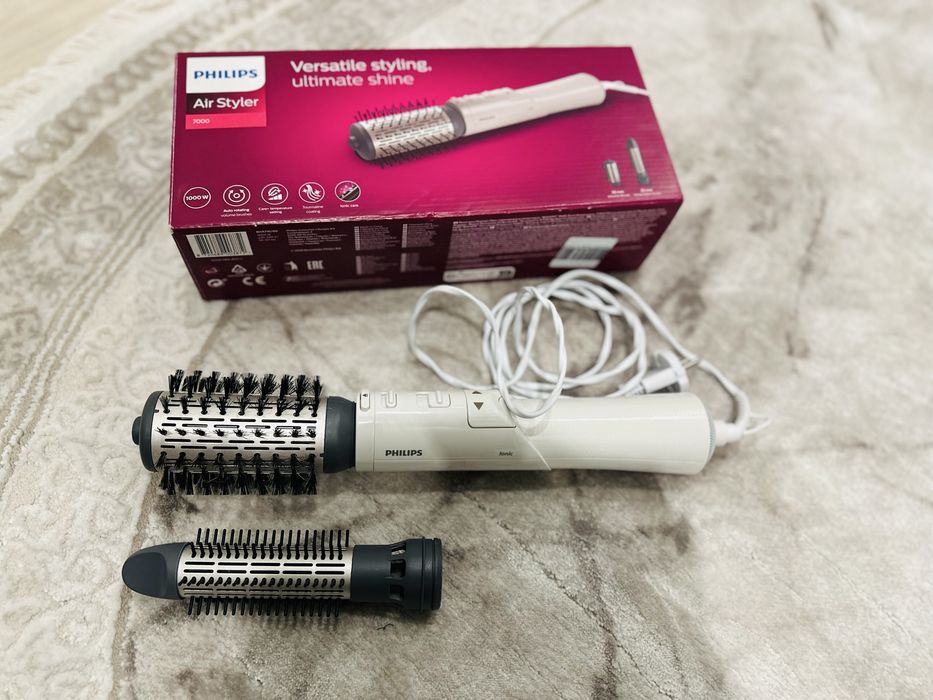 Фен-щітка Philips