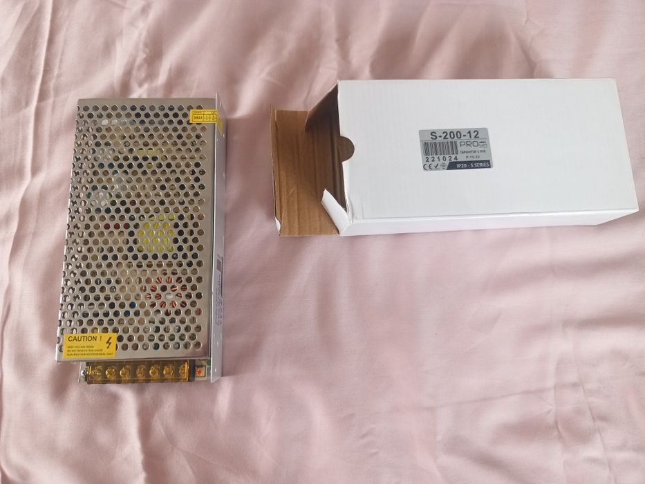 Блок живлення 12v