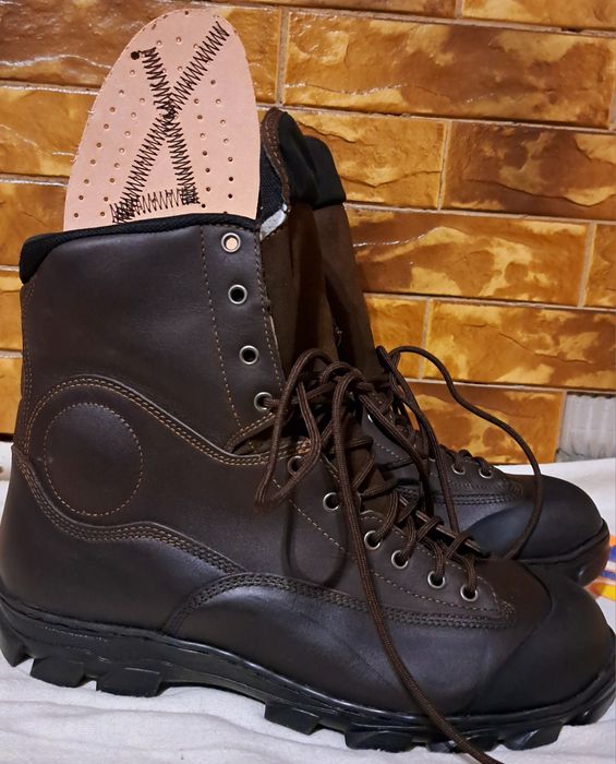 Берци шкіряні (легкі на нозі) з балістичними вставками