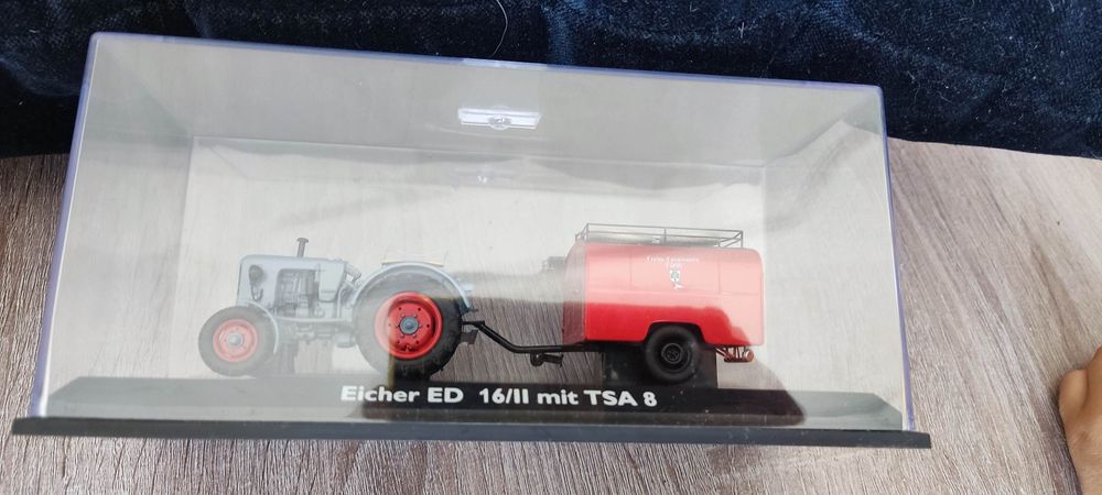 Trator Schuco Eicher423263815641354244