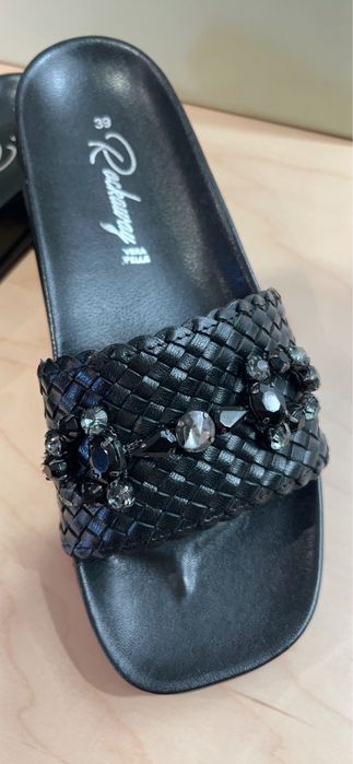 Chinelos Rock Away em preto