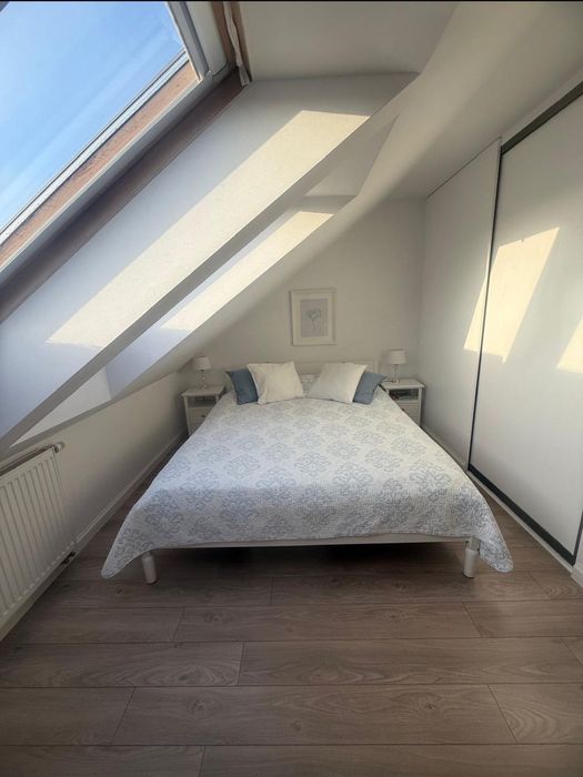 Apartment 4 pokoje, gabinet, 2 łazienki parking za szlabanem