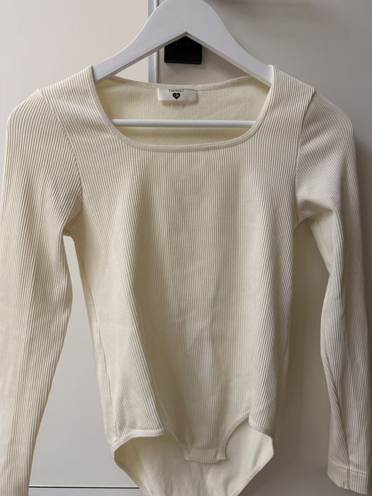 Розпродаж одягу Zara, Mango від 180 грн