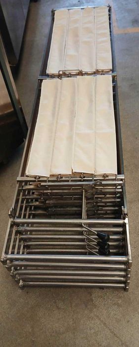 Tabuleiros inox de persiana semi novos para lar 1,65 mt telas para pão