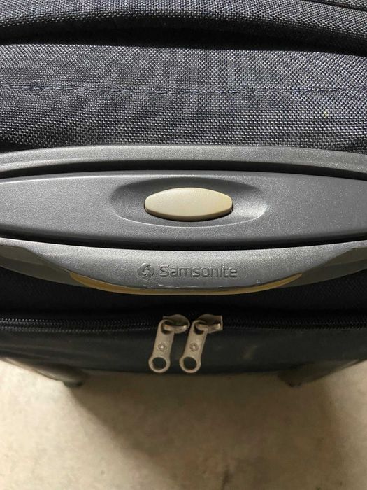 Mala de cabine Samsonite.
