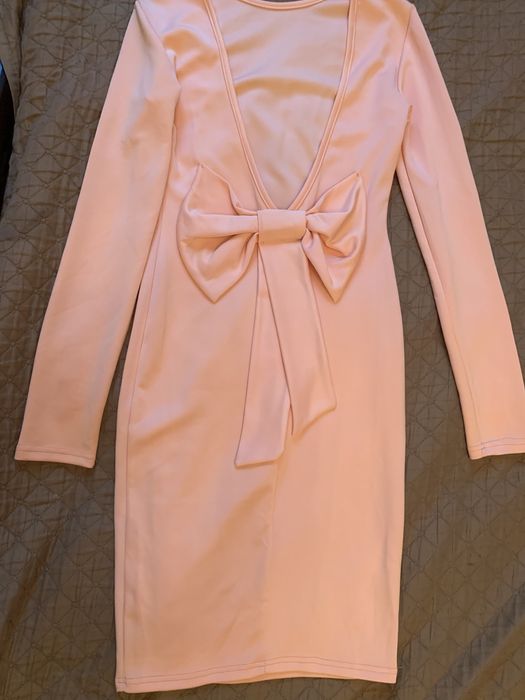 Персикове плаття з відкритою спинкою (с)