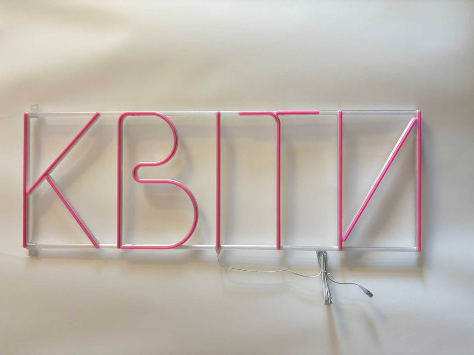 Неонова вивіска "Квіти" рожева, 1000*350 мм, світлодіодна, нова