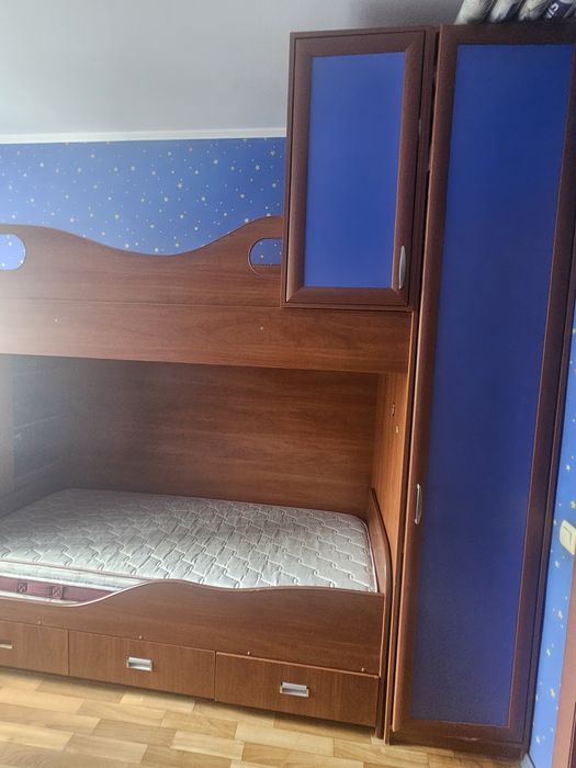 Срочно, двухъярусная кровать- стенка