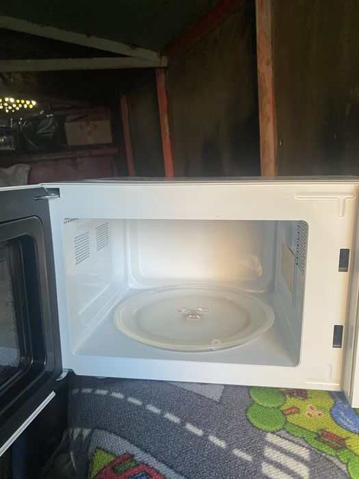 Микроволновая печь Gorenje MO17E1W