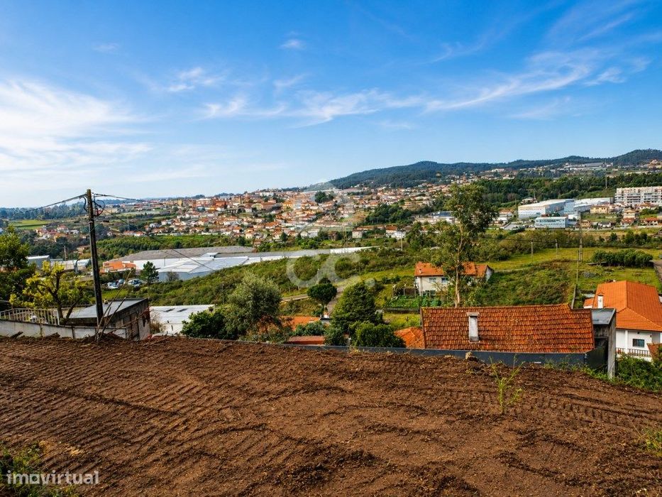 # Baixa De Preço # Oportunidade Imperdível Moradia Para Restauro Em...