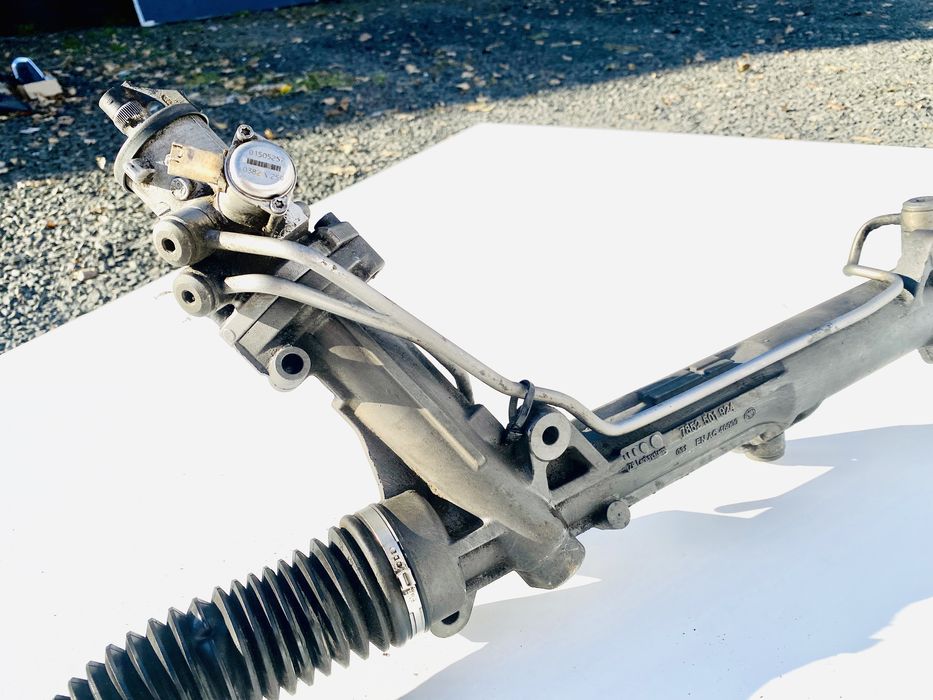 Рульова Рейка BMW E60 E61 на 1 Датчик Рулевая Рейка е60 Серватроник