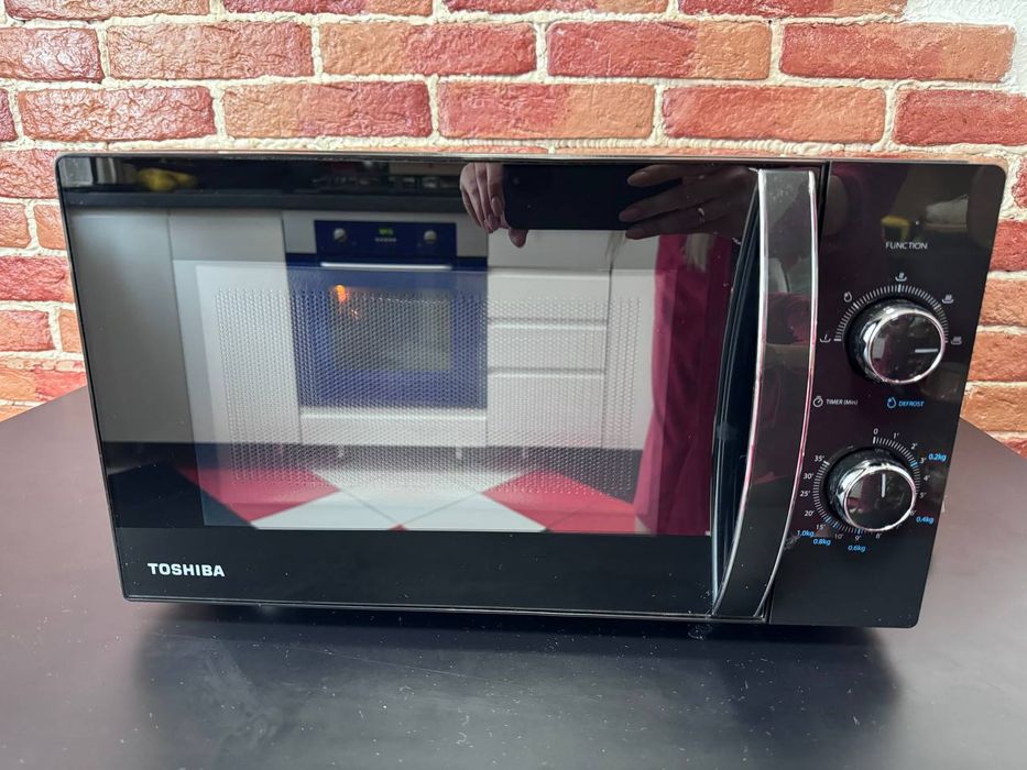 Мікрохвильова піч Toshiba MWP-MM20P (BK)