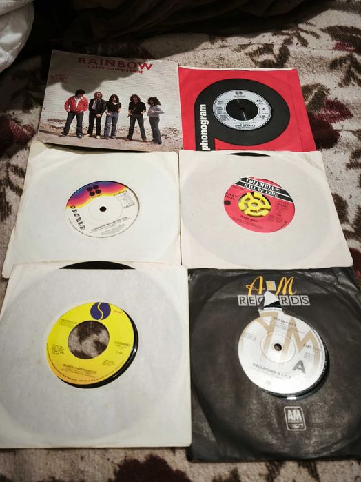 4 singles de vinil todos importados made in usa e uk