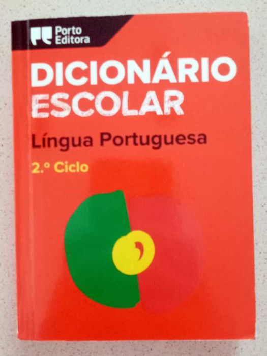Dicionário Escolar