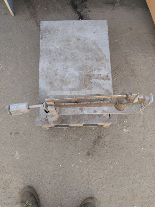 Ваги на двісті кілограм, самовивіз