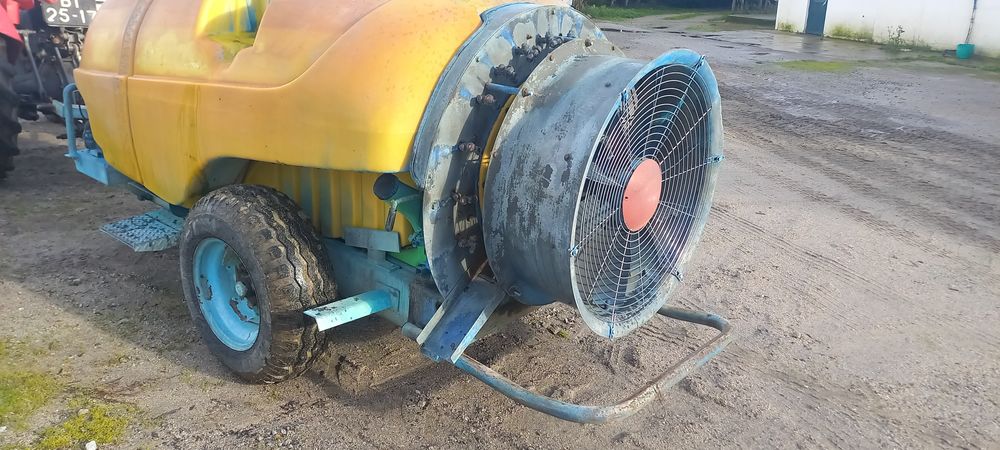 Pulverizador 2000 Lts