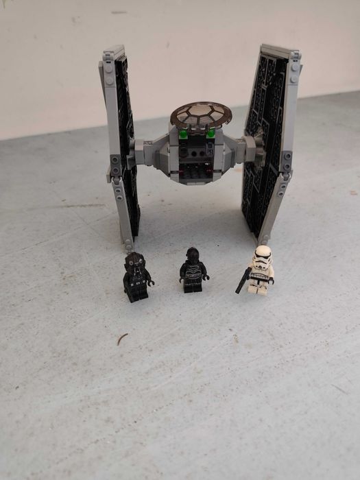 LEGO Star wars Imperial TIE Fighter