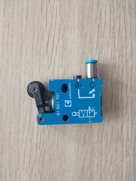 Switch powietrza crouzet