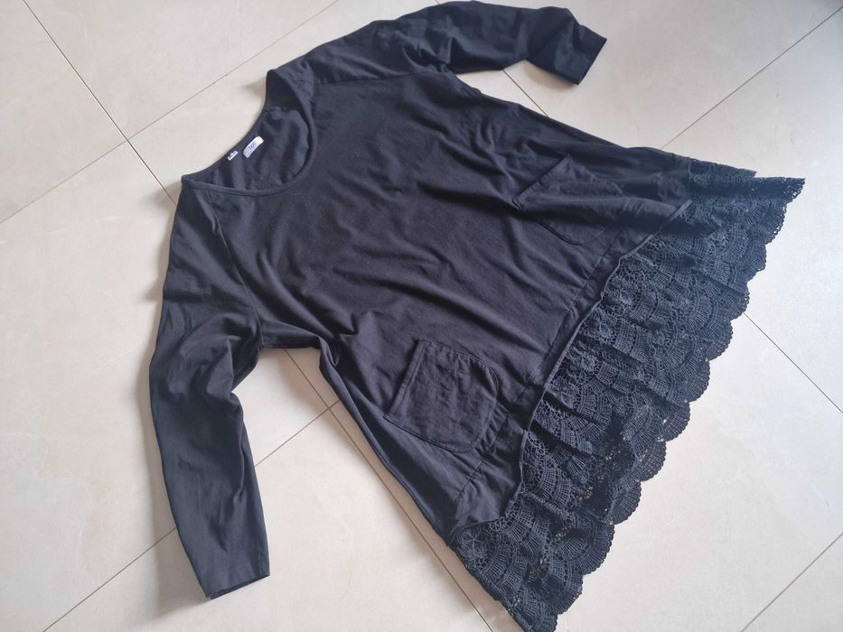 Piękna tunika oversize z koronkowym dołem bpc Bonprix collection